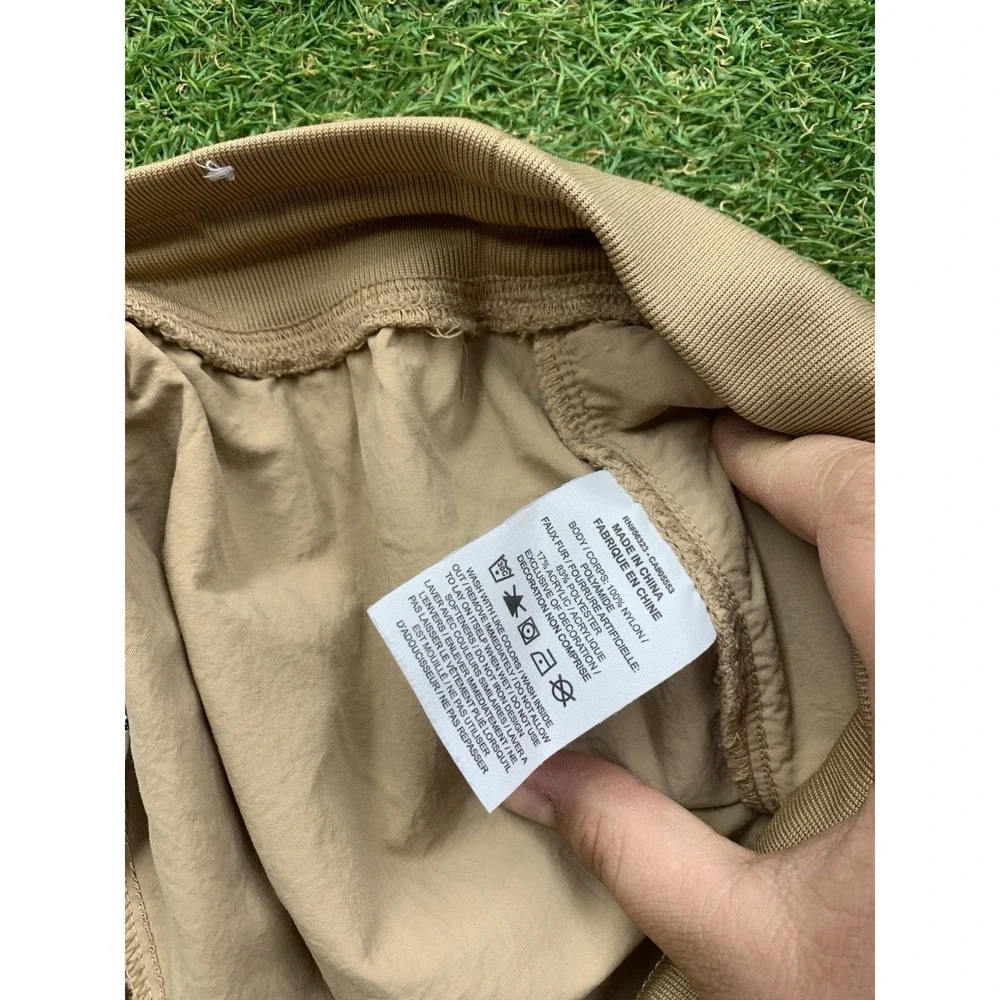 Nike Joggers Womens Medium Tan Oversized Sweatpant Trackpant Windbreaker Tech
